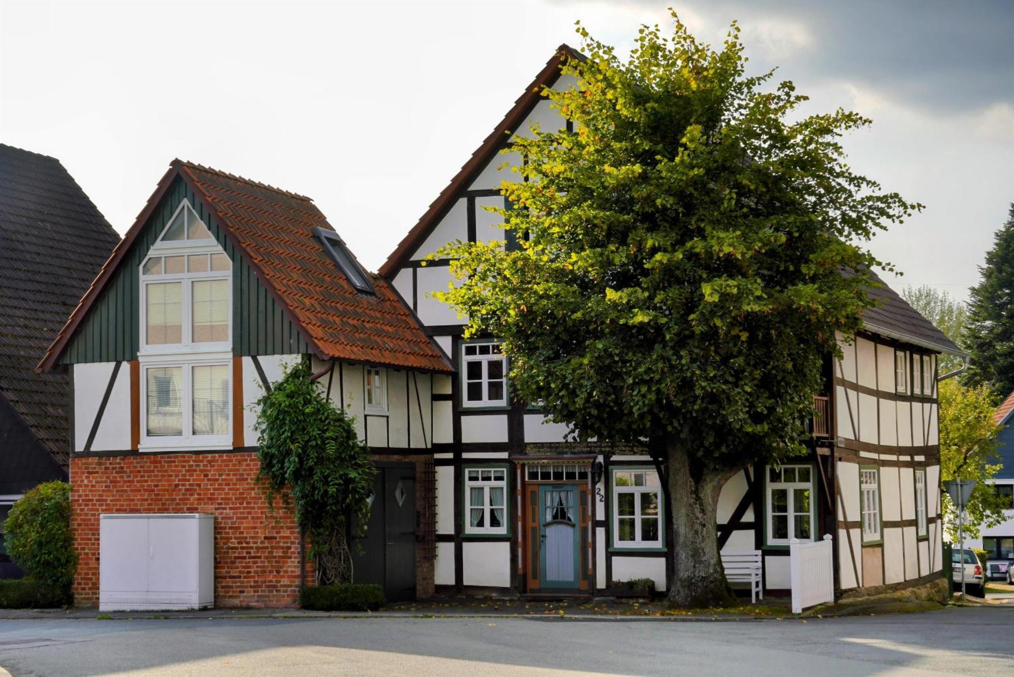 Ferienhaus Altes Wirtshaus Lugde Exterior photo
